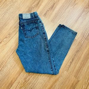 Vintage Levi High Rise Straight Leg Jeans